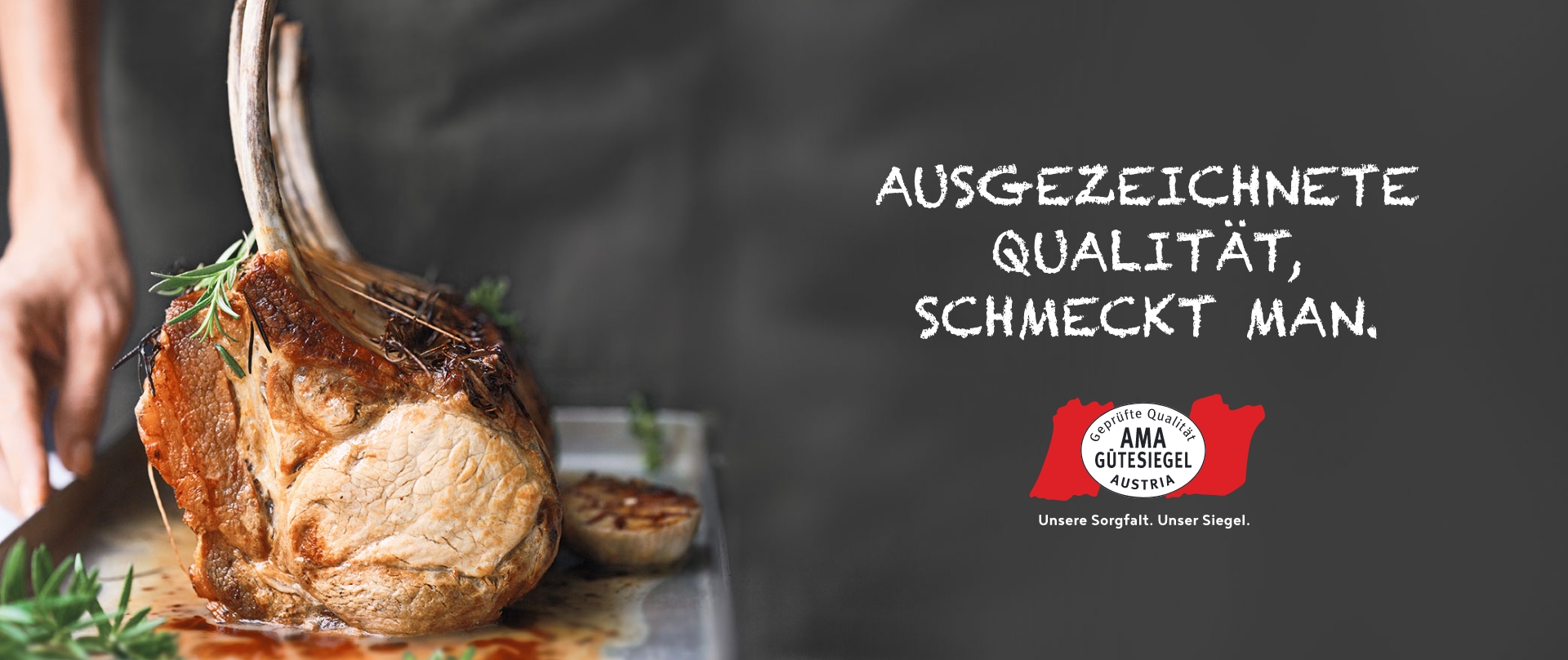 Bild von Koteletts mit Rosmarin und der Überschrift "Immer eine Rüssellänge voraus" und dem AMA-Gütesiegel Austria-Logo